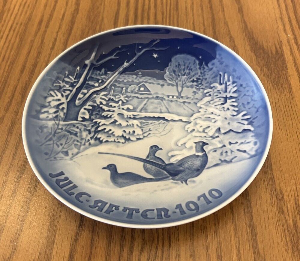 Royal Copenhagen Pheasants in the Snow at Christmas Plate Denmark 1970 Vintage0